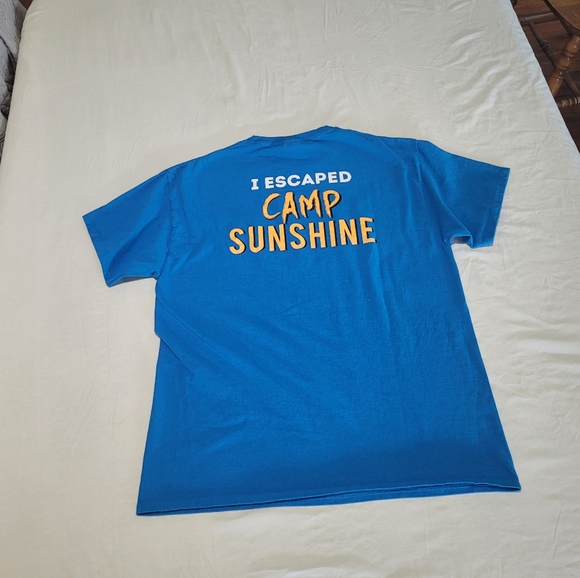 Graphic Print Aqua Tee Shirt T-shirt Crewneck Camp Sunshine Escape Room Casino - Picture 4 of 8